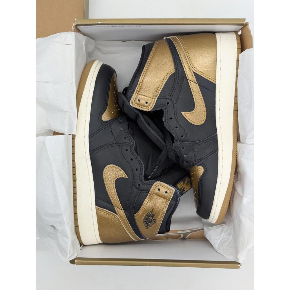 Nike Air Jordan 1 High OG GS Black Gold FD1437-071 Shoe Kids Size 5Y / Women 6.5 - Picture 8 of 8